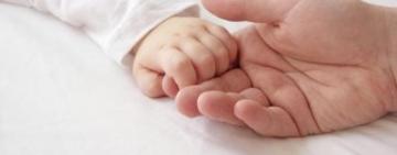 На Одещині медики швидкої разом із надзвичайниками врятували 4-місячну дитину із високою температурою (відео)